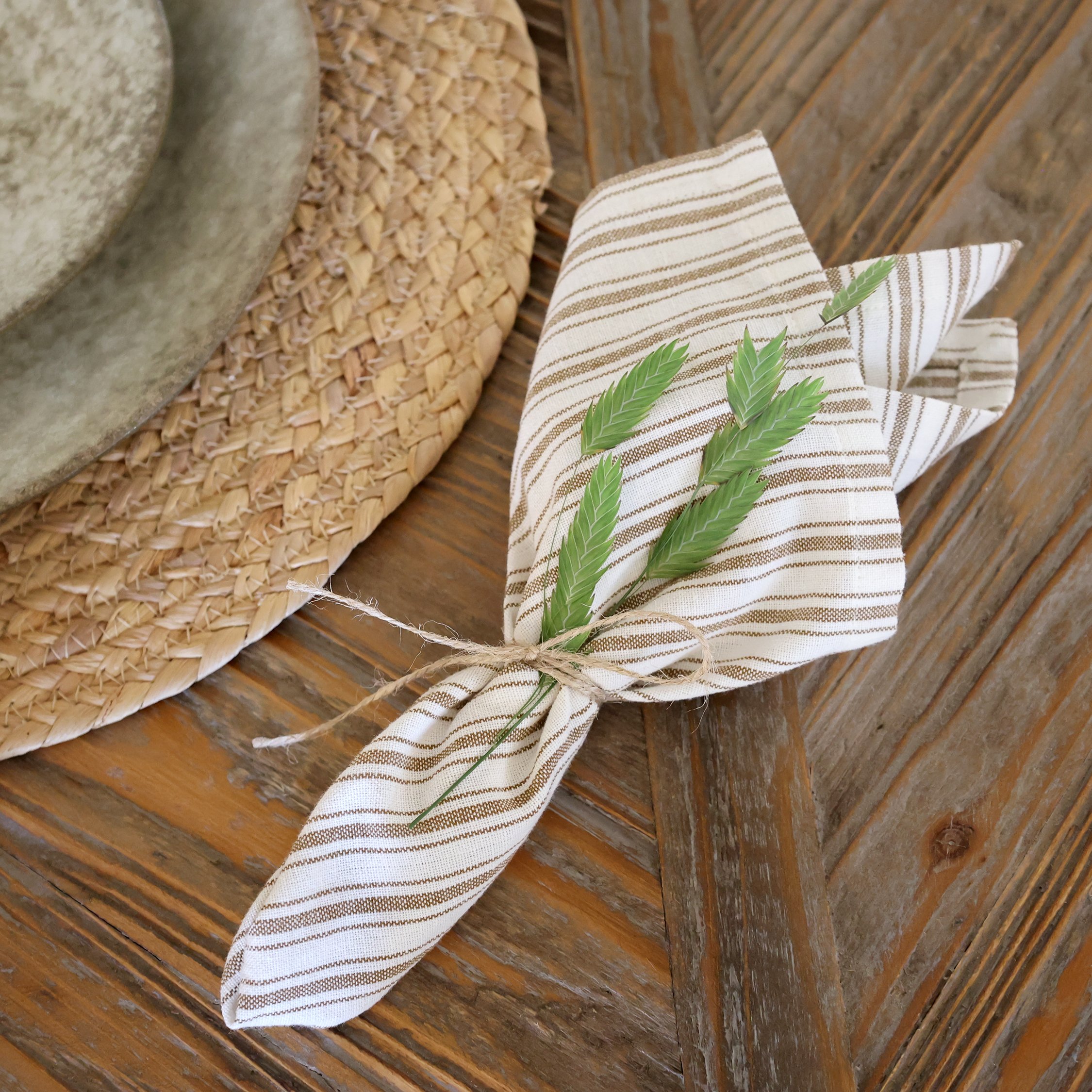 Chic Antique, Stofserviet med striber, mocca/creme