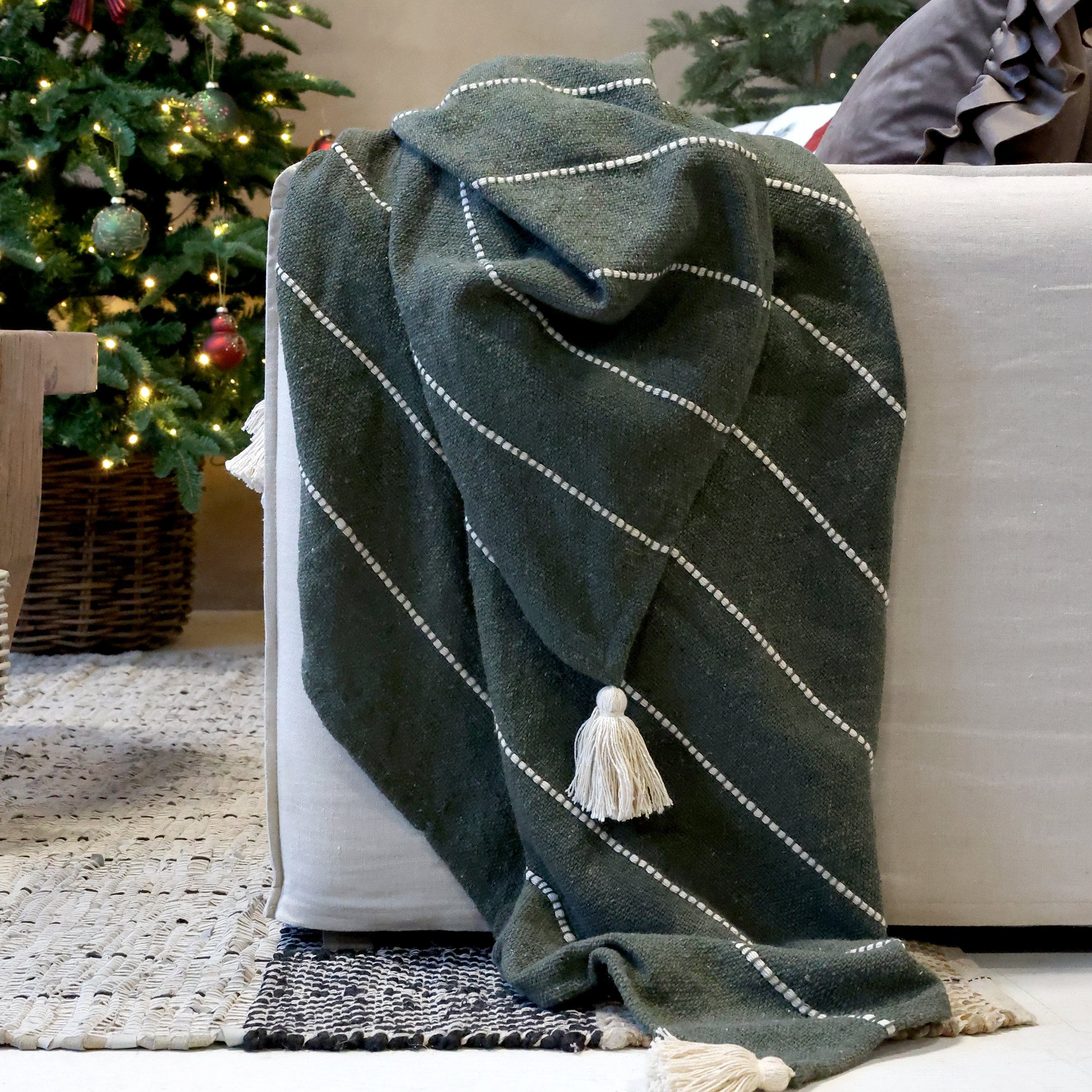 Chic Antique, Aix Plaid af overskudsgarn, oliven