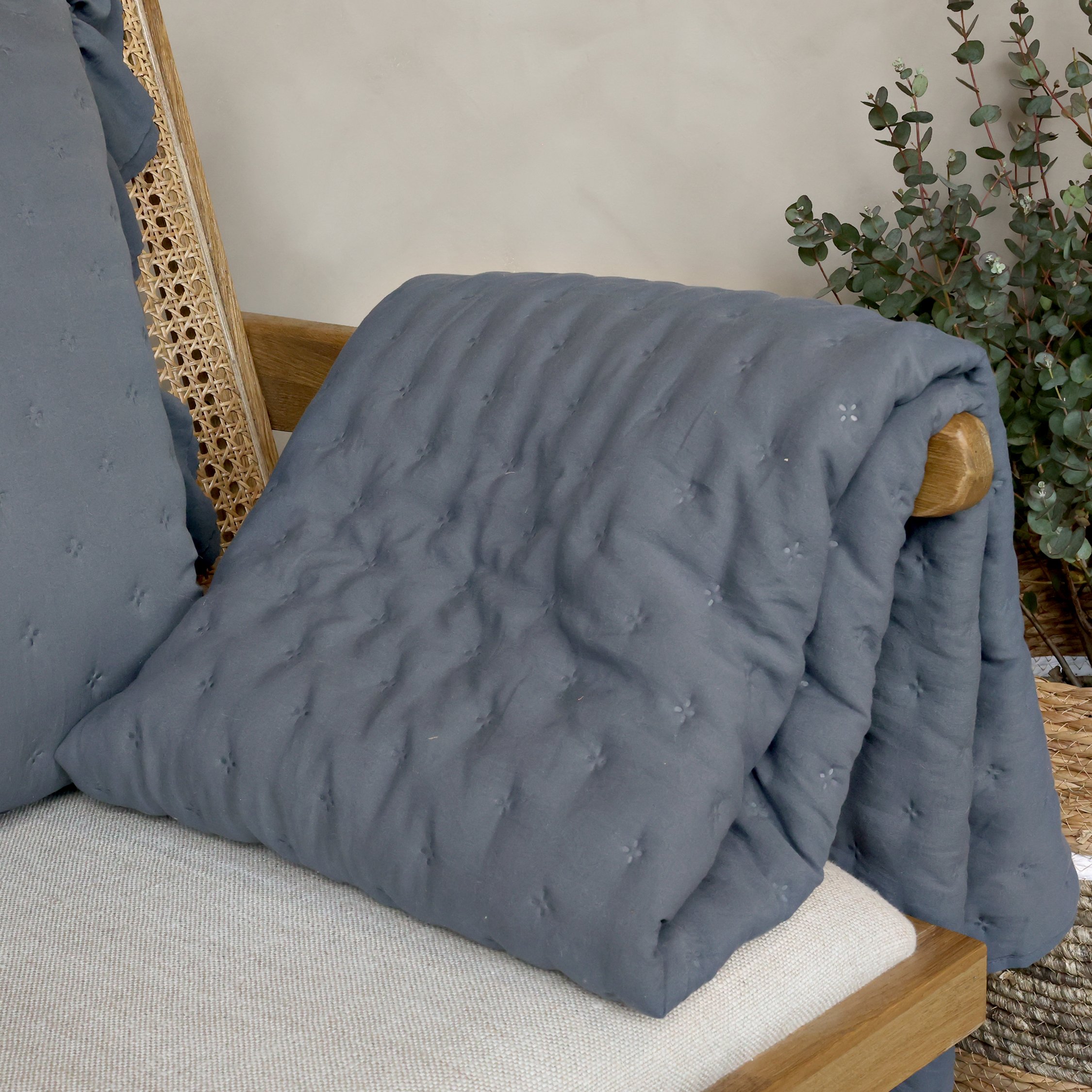 Chic Antique, Aix, Soft Quilt, L180/B130 cm., midnight
