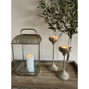 La Vida, Lysestage i antik guld