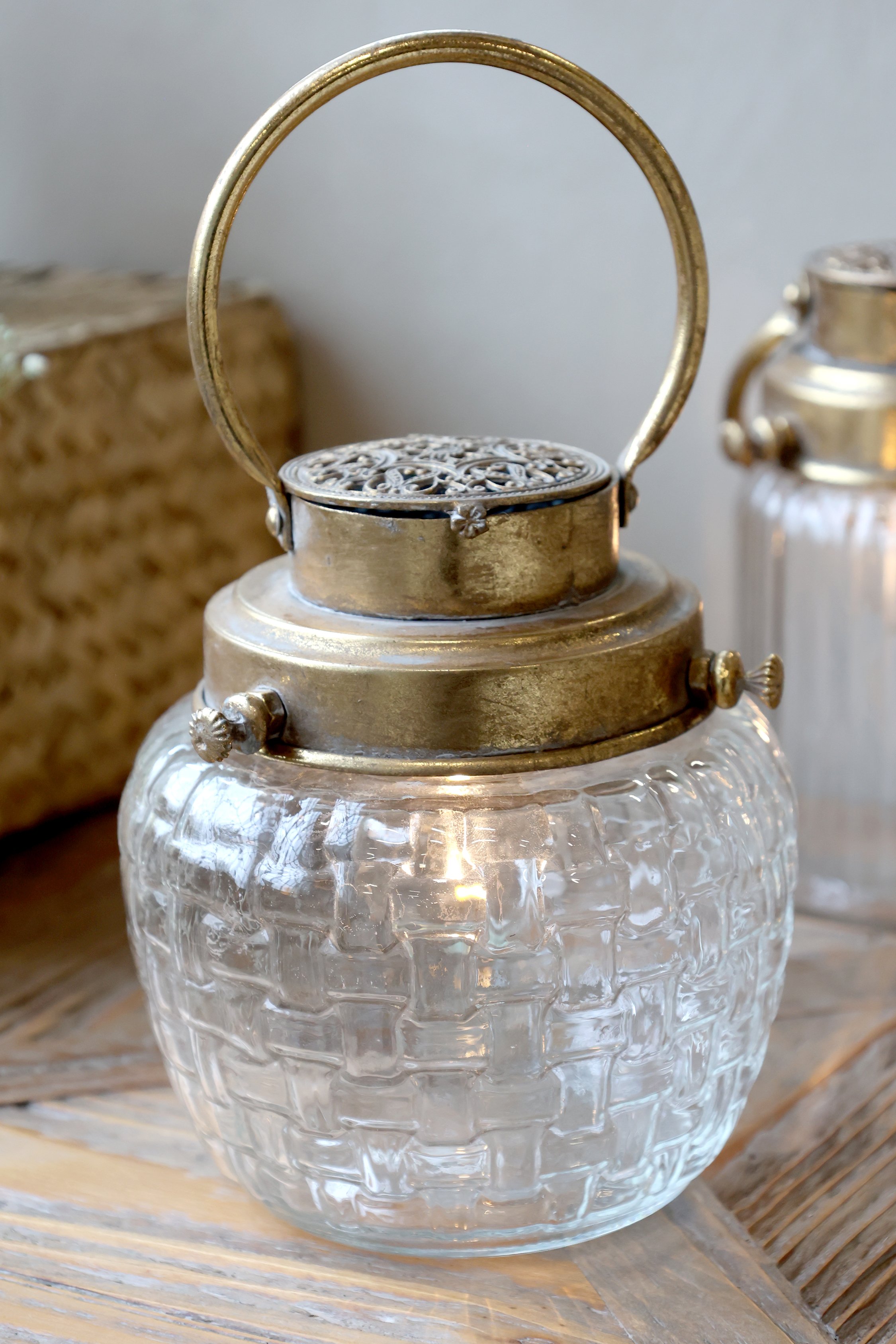 Chic Antique, Fransk Staldlanterne inkl. p�re & timer, antique messing, H17 cm