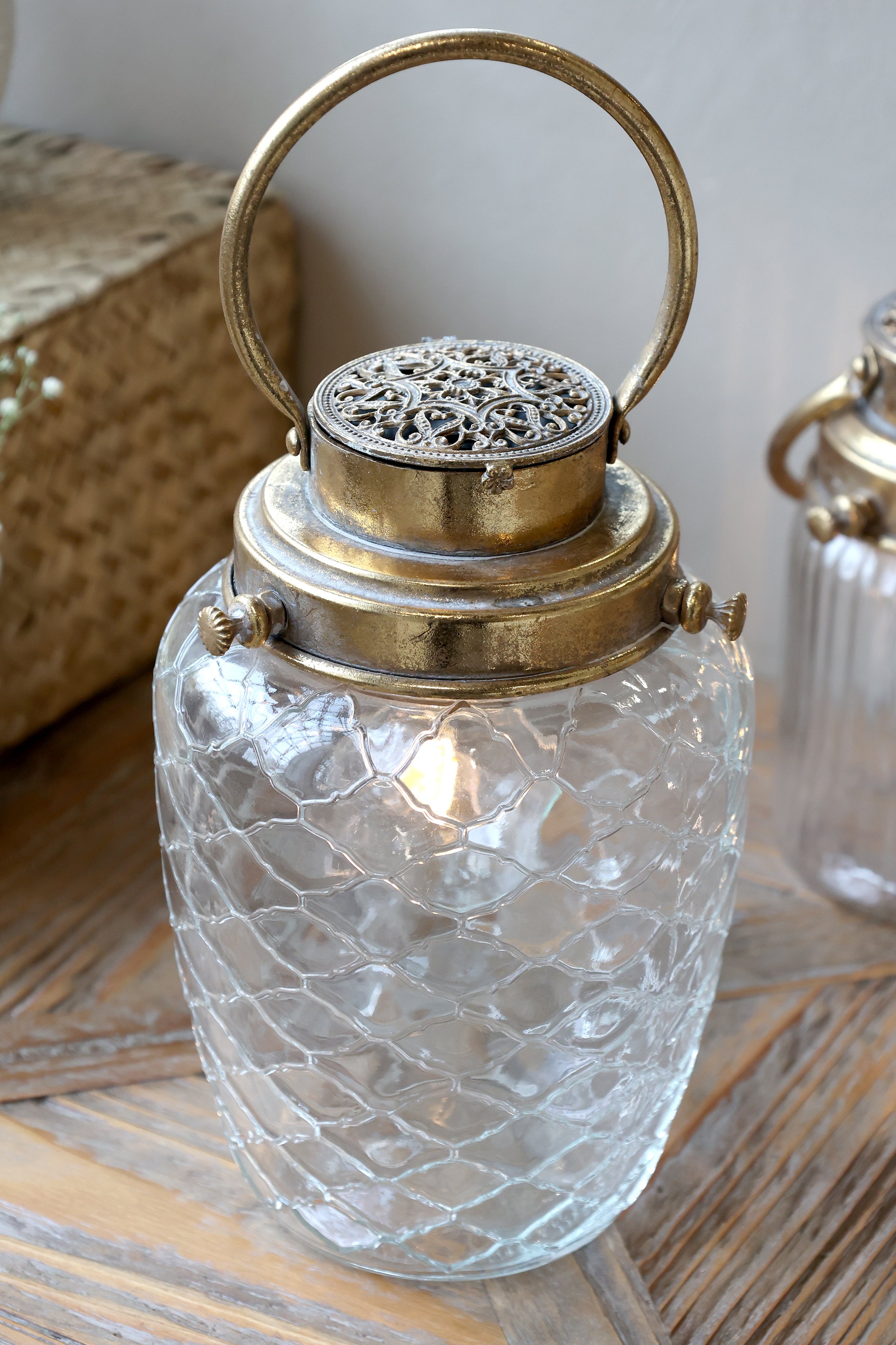 Chic Antique, Fransk Staldlanterne inkl. p�re & timer, antique messing