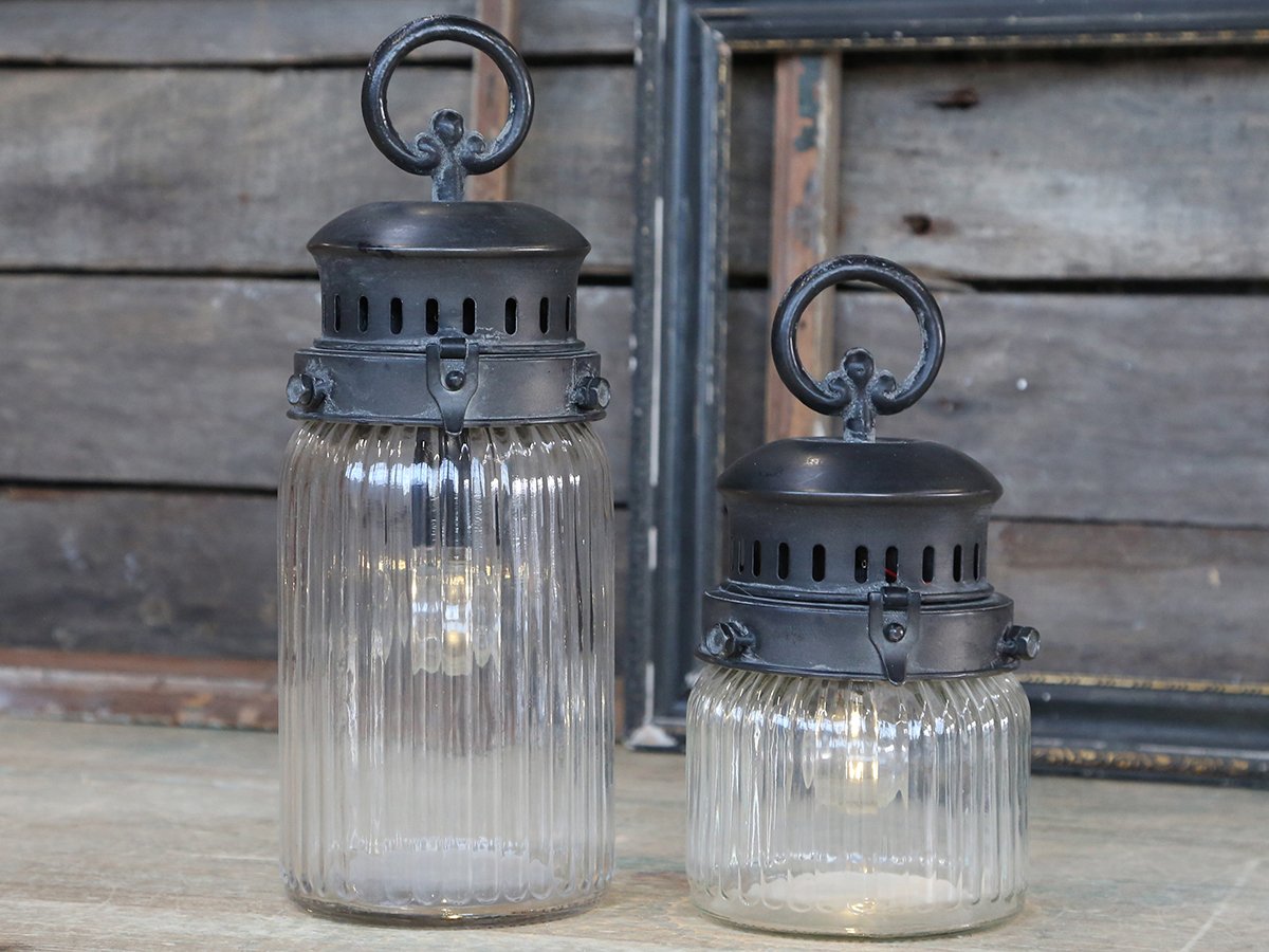 Chic Antique, Fransk stald Lanterne med riller inkl pære og timer - LED Lanterne Lykkesholm.nu