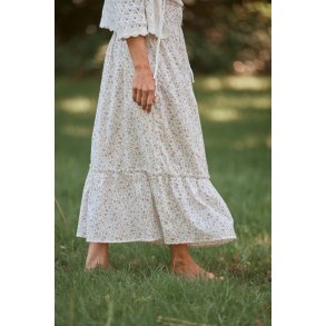 Anne-Mi (Femme Facon), Astrid, Nederdel