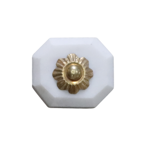 Chic Antique, Greb af marmor med messing dekor