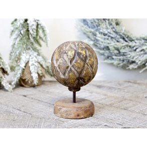 Chic Antique, Opsats med guld