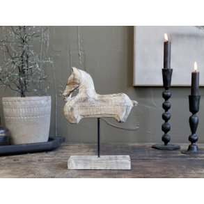 Chic Antique, Hest p fod, mangotr