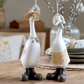 Chic Antique, G�s med t�rkl�de og hat, par