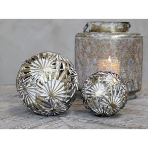 Chic Antique, Vire Kugle med blade