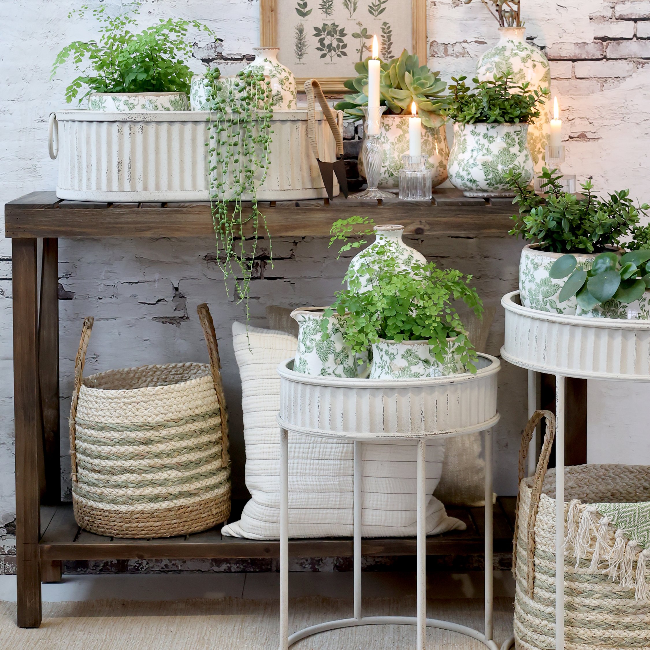Chic Antique, Anretterbord