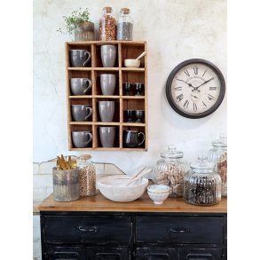 Chic Antique, Grimaud bakke med 12 rum