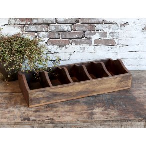 Chic Antique, Grimaud gl. Kasse m. 5 rum