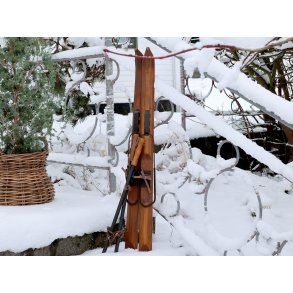 Chic Antique, Vintage Ski med stave