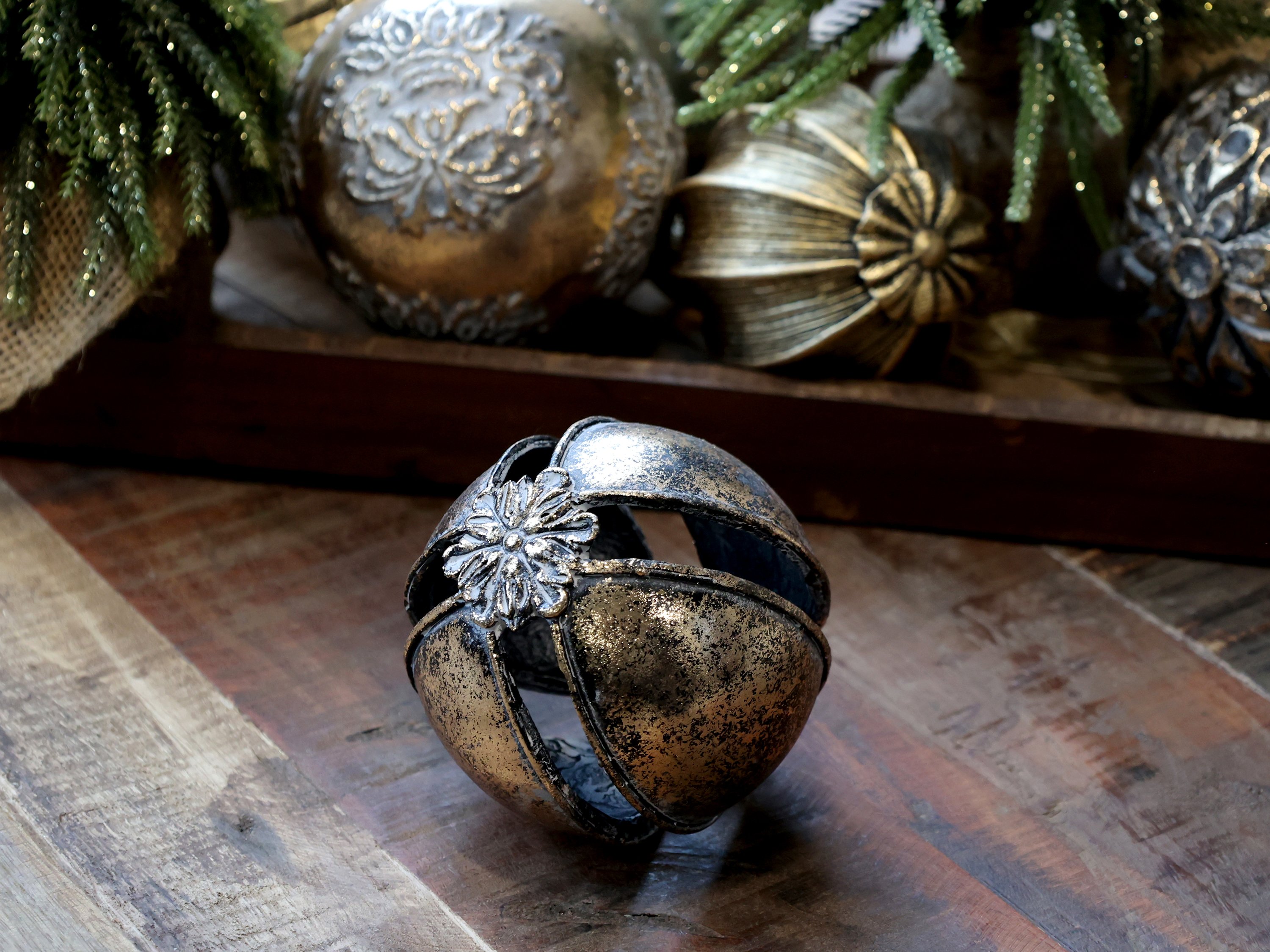 Chic Antique, Kugle, antique messing, 9 cm.