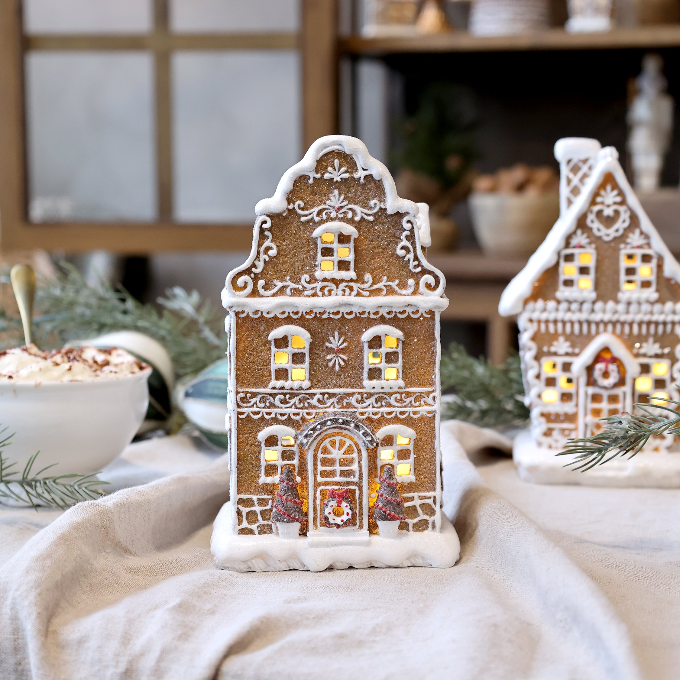Chic Antique, Nol kagehus med LED, H20,5 cm.