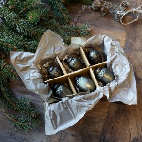Chic Antique, Julekugler i ske med 6 stk., antique oliven