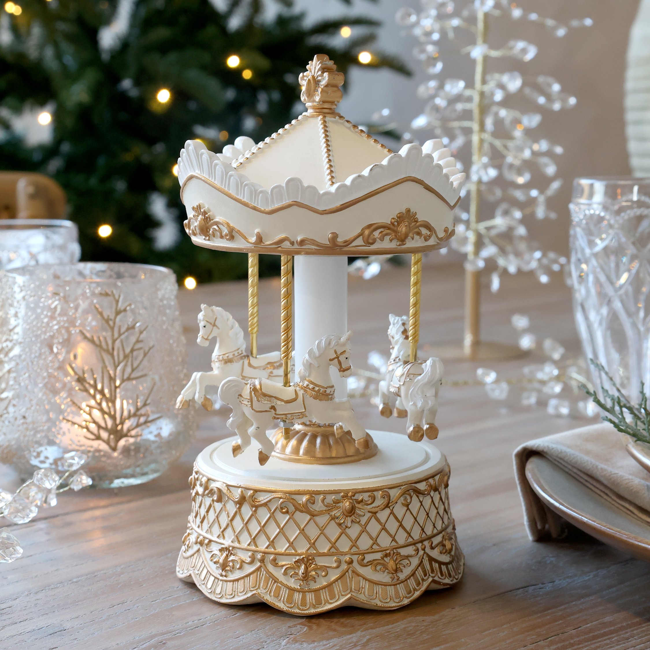 Chic Antique, No�l Spilled�se med karrusel, Antique creme