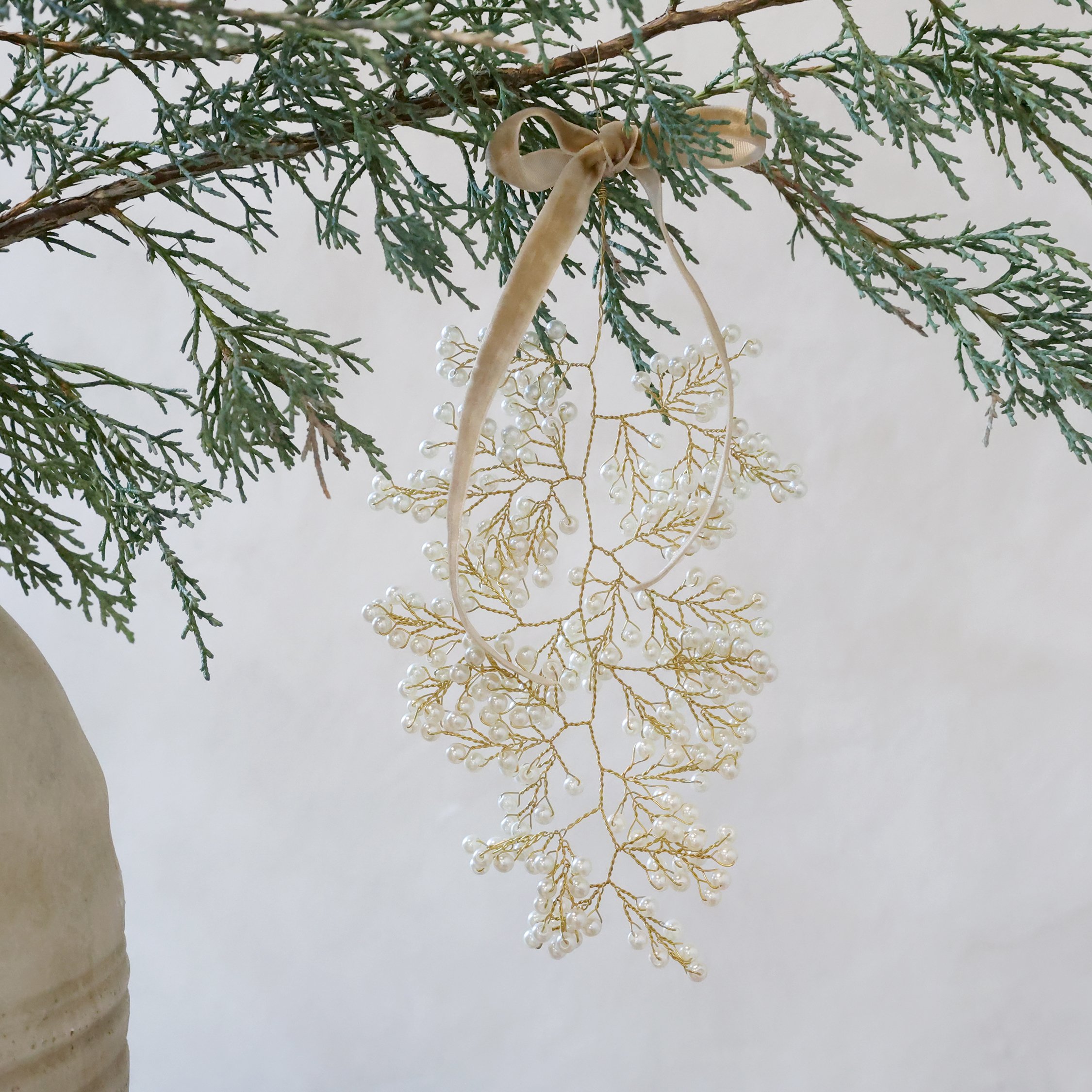 Chic Antique, Oph�ng med perle