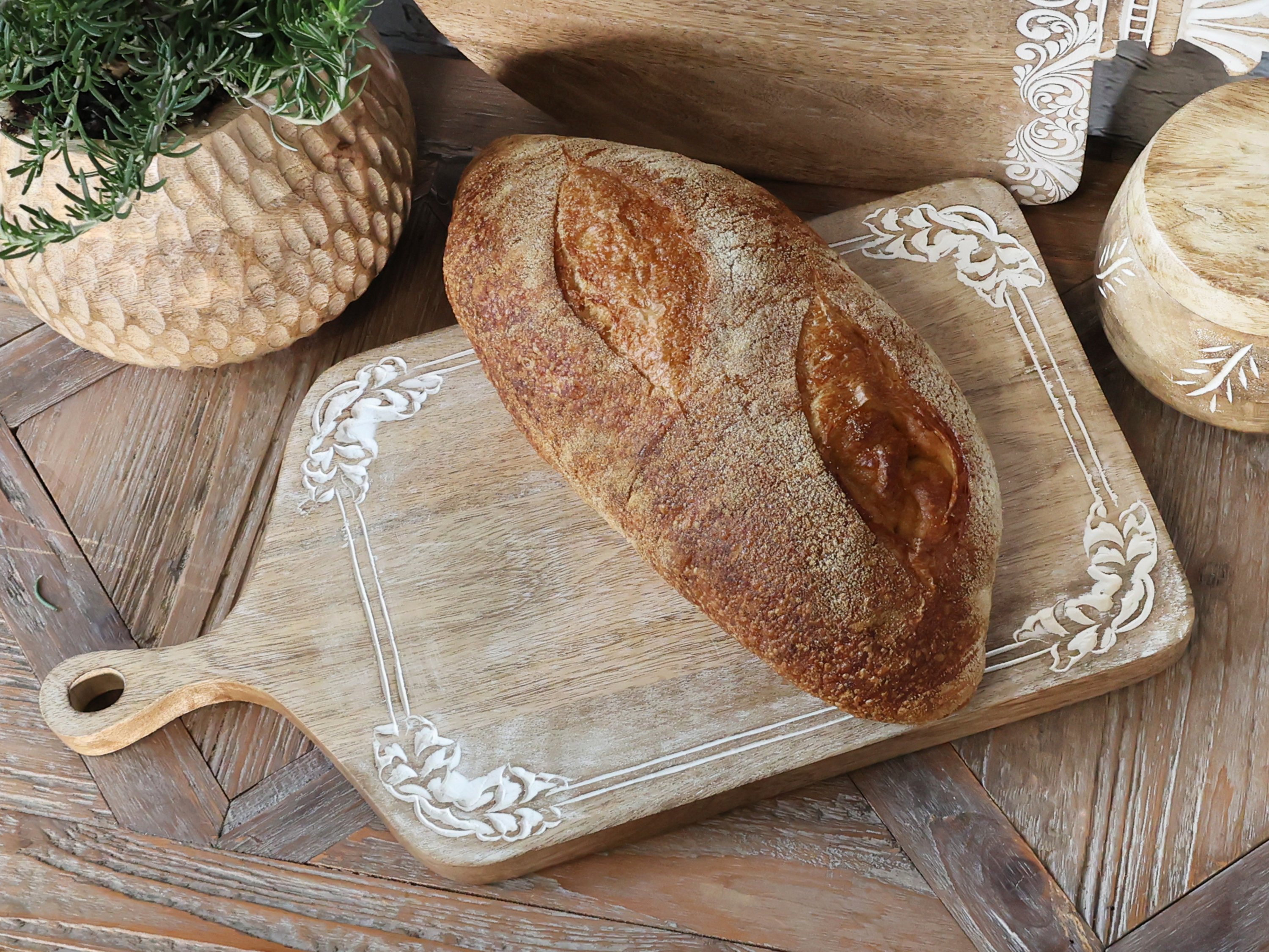 Chic Antique, Tours tapasbr�t med udsk�ringer