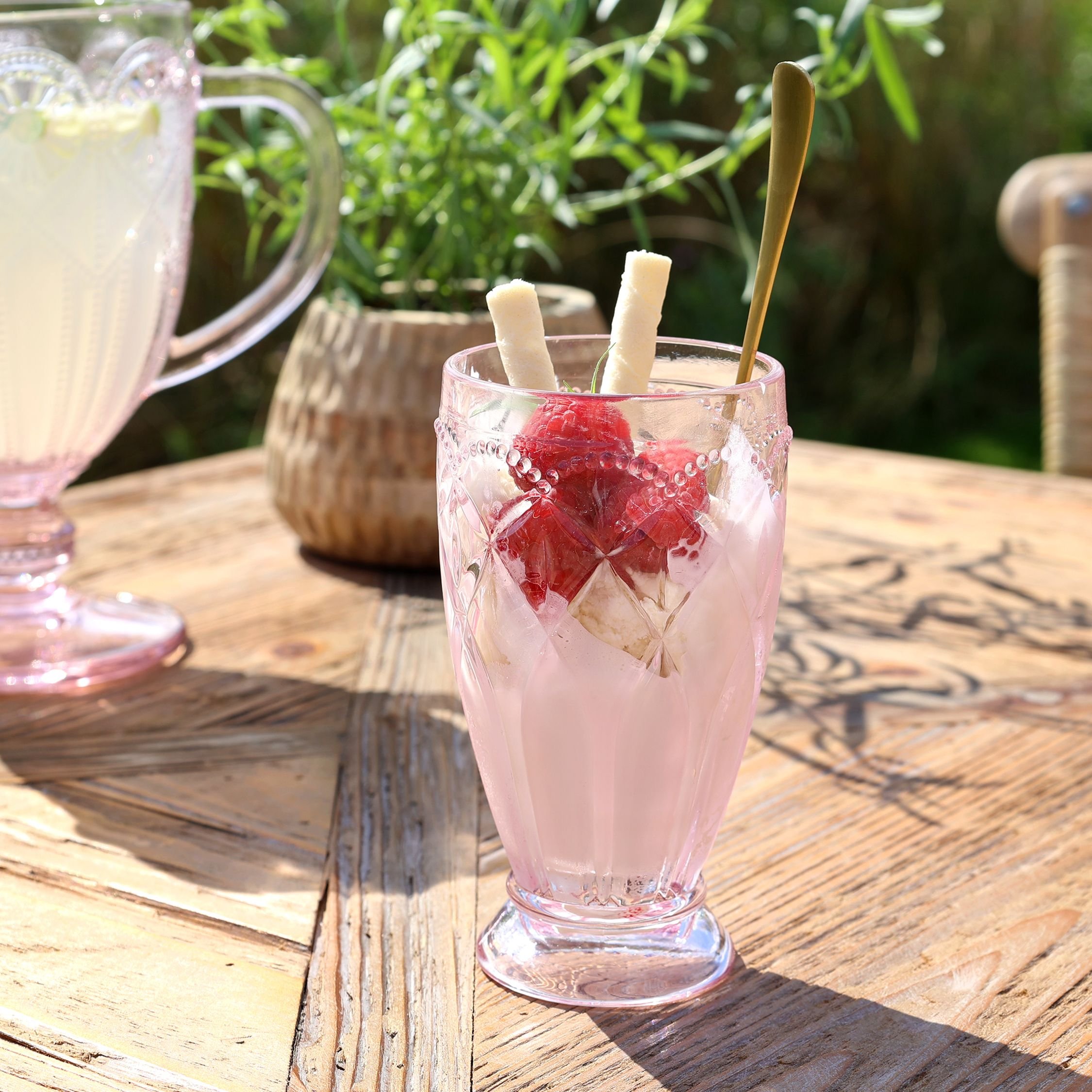 Chic Antique, Saint-�milion Glas, H15/�8,5 cm., st�vet rosa