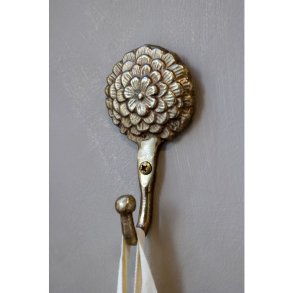 Chic Antique, Knage med blomst i messing, H11 cm.