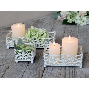 Chic Antique, Fade med blondekant, hvid