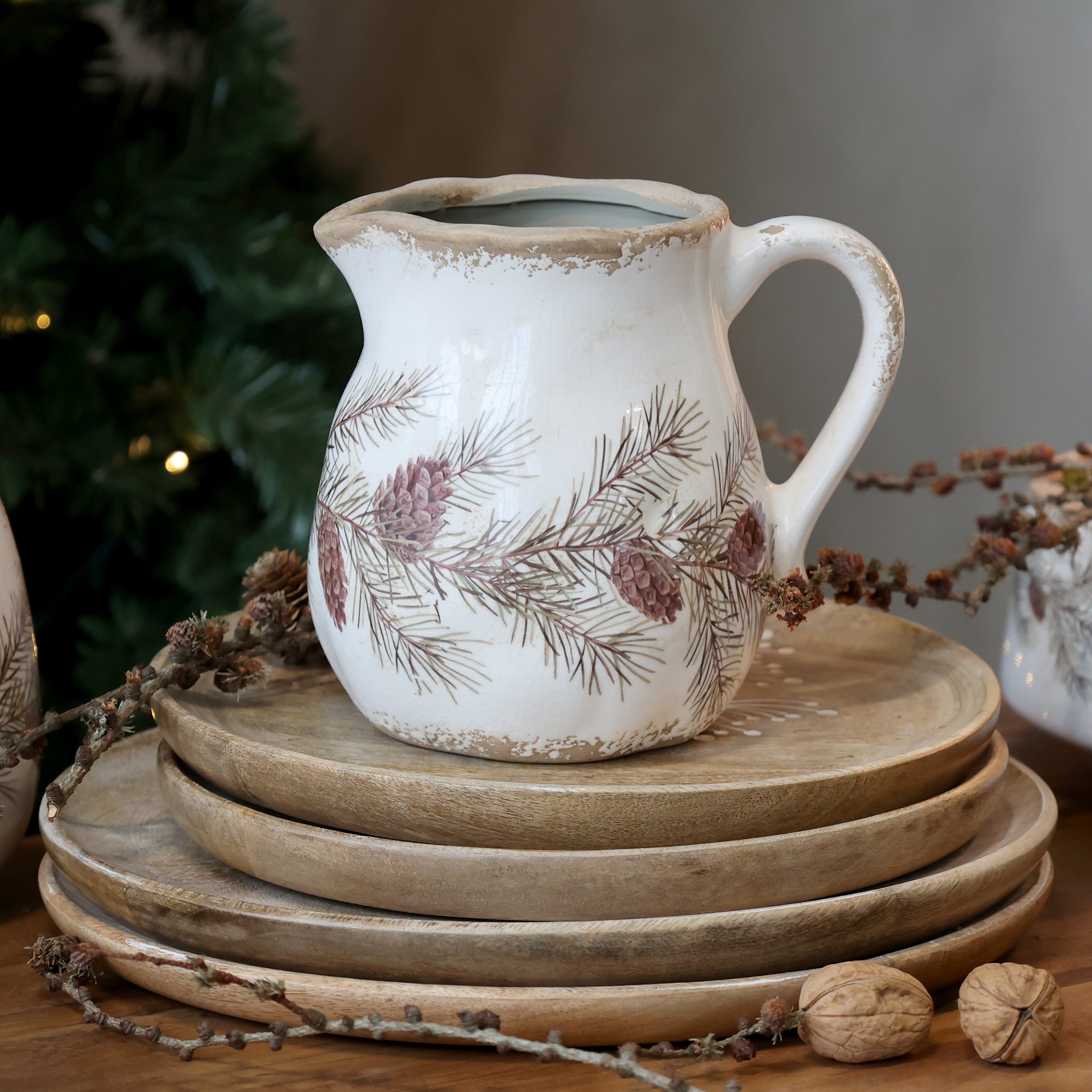 Chic Antique, Kande med cgranrankemotiv