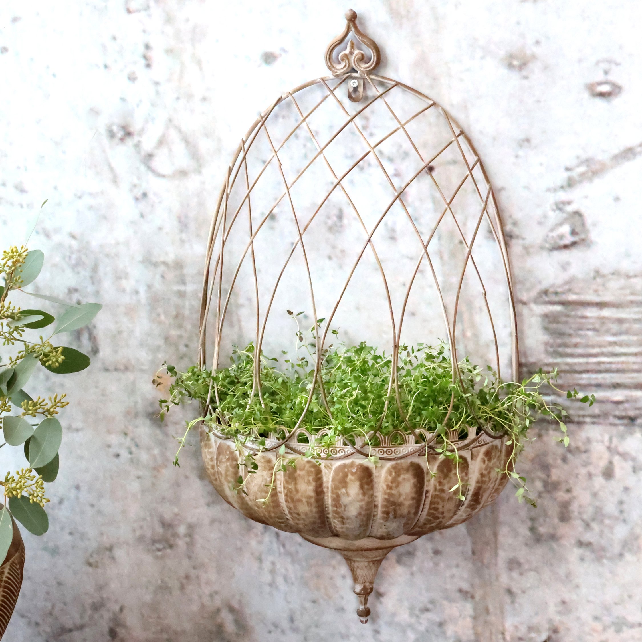 Chic Antique, Skjuler til v�g