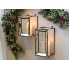 Chic Antique, Hurricane til ophng