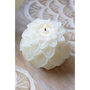 Chic Antique, Vienne Bloklys kande, Off white