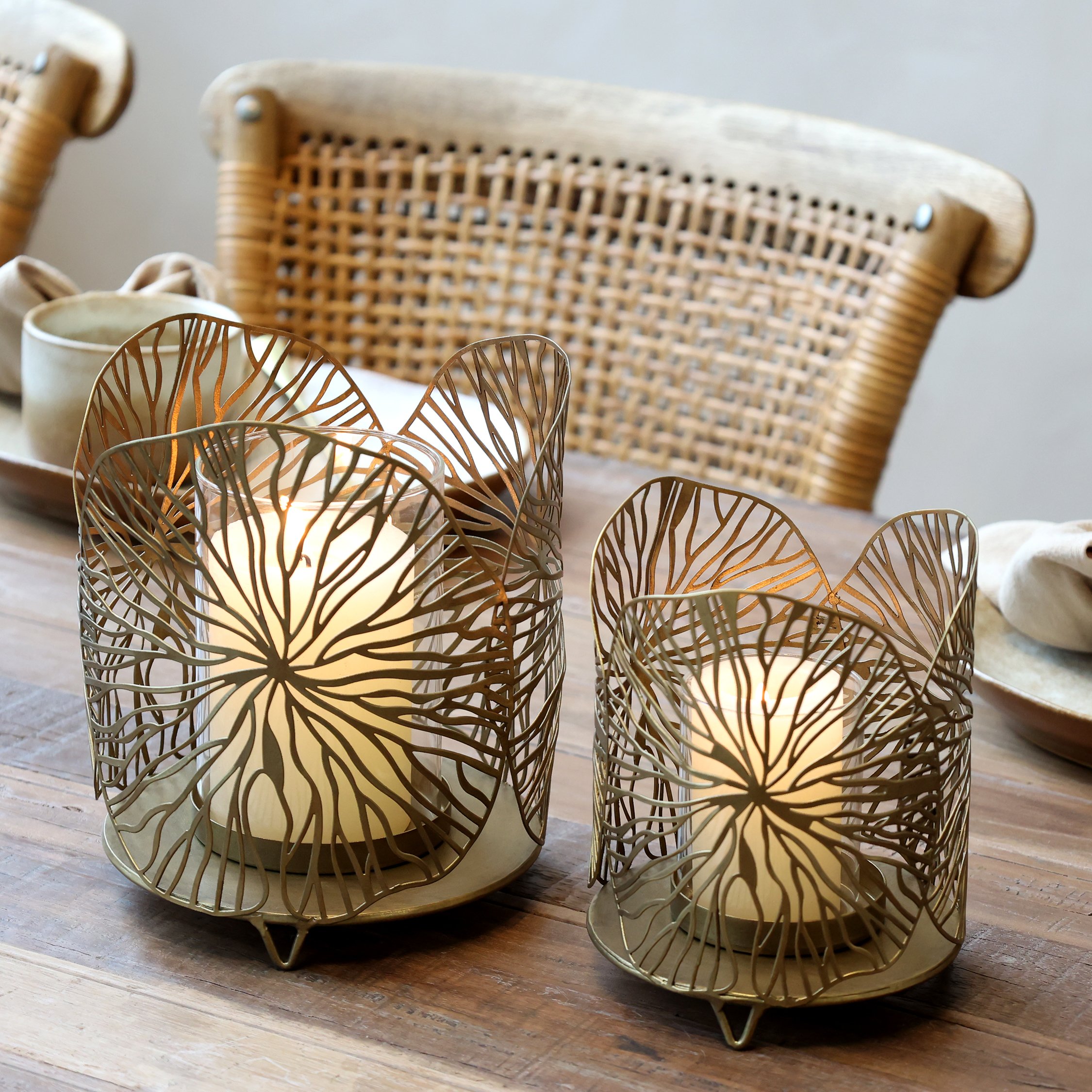 Chic Antique, Hurricane med bladm�nster, antique messing