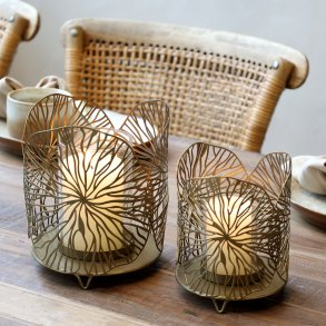 Chic Antique, Hurricane med bladm�nster, antique messing