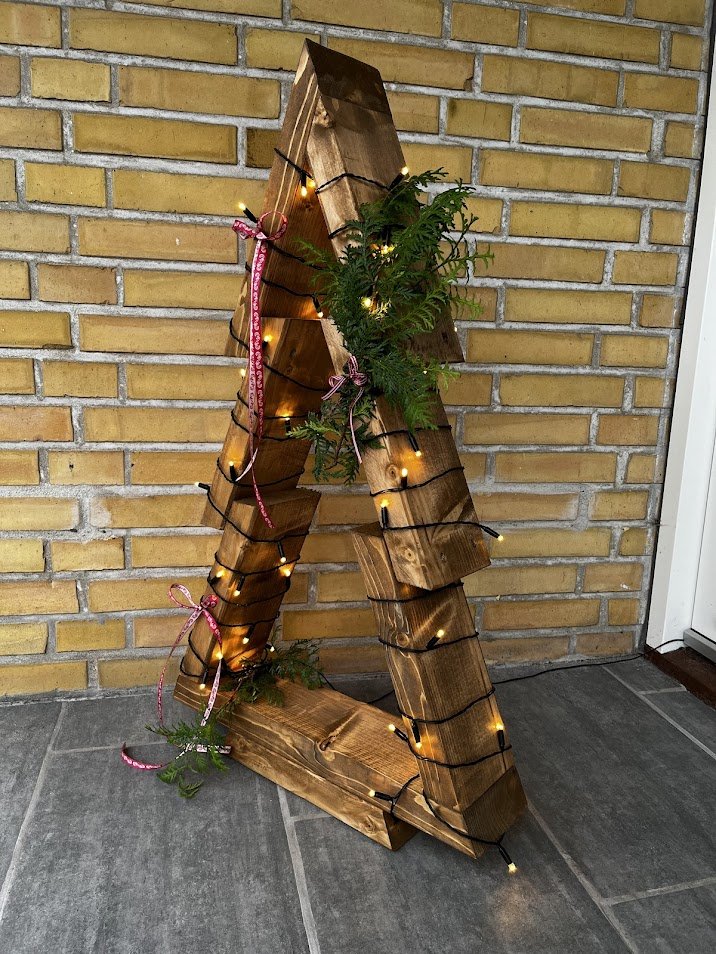 Juletr i fyrretr, Valnd-farve