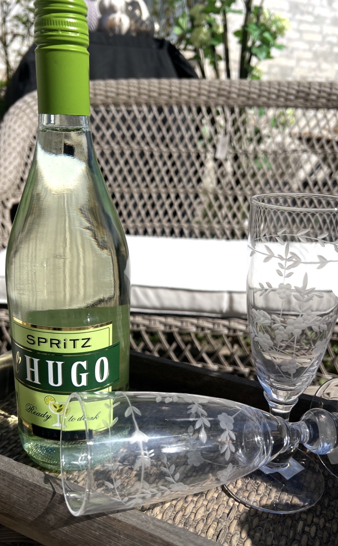 LOWIN, Hugo Spritz