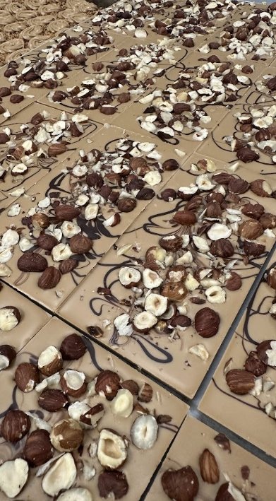Chokolenten, Dulche chokolade med hasseln�dder, ca. 95 g