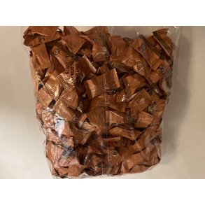 Lowin, Hasseln�d med m�lk og karamel, 1kg, BEDST F�R 2/4-26