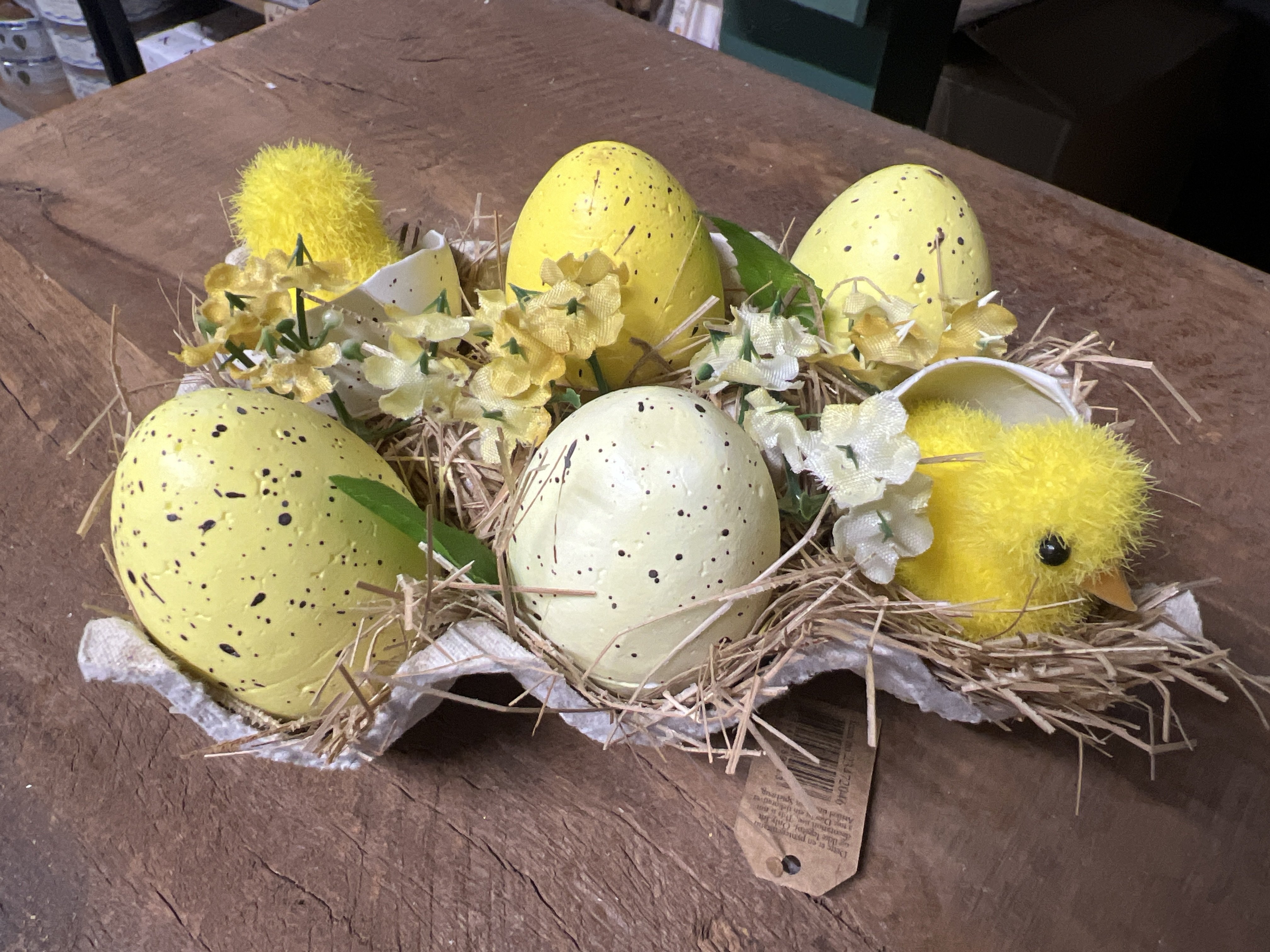 Det Gamle Apotek, P�ske�g, 6 stk. i bakke