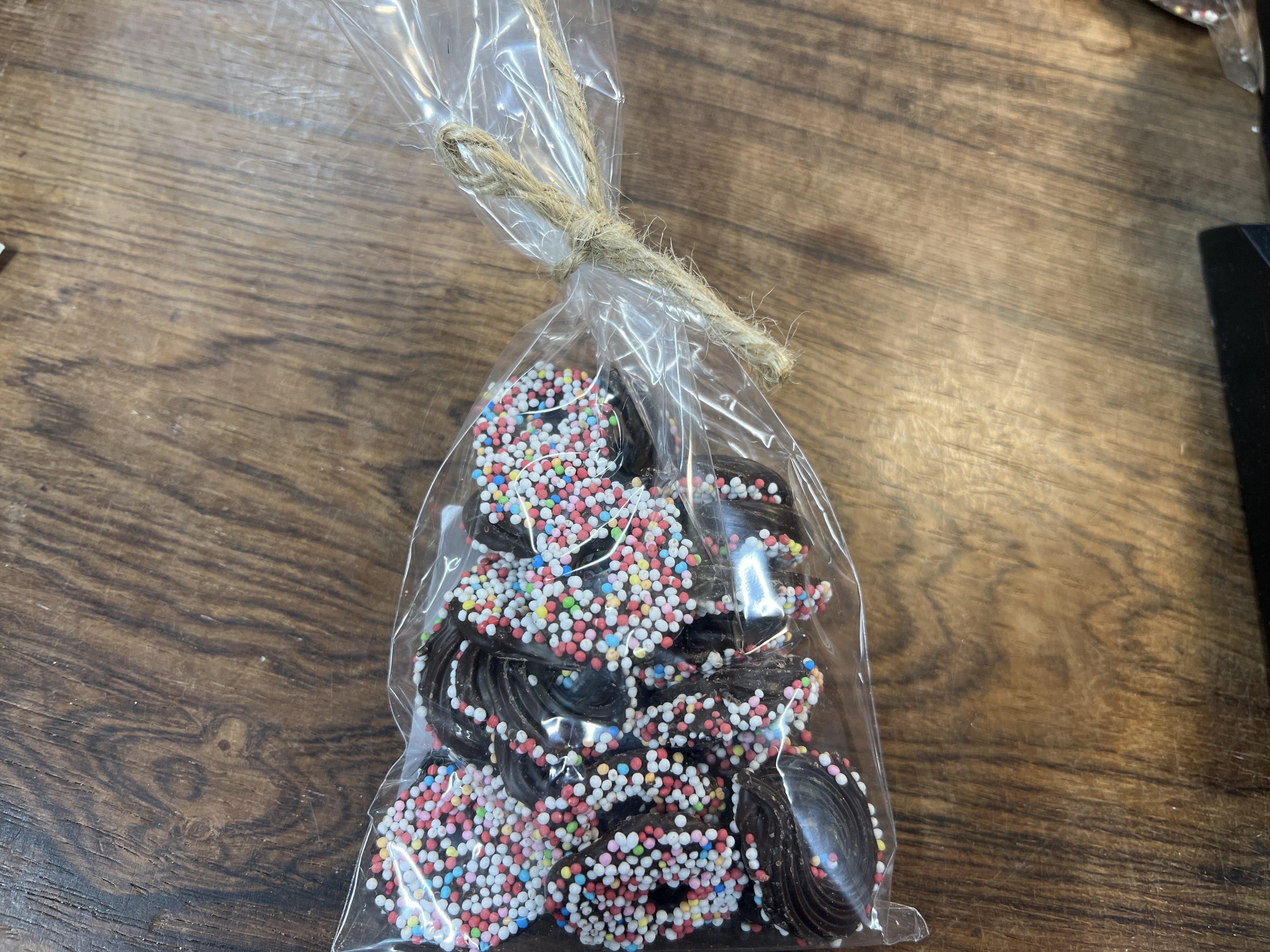 Chokolenten, Harlekin ringe, m�rk chokolade med tivolikrymmel, ca. 100 g