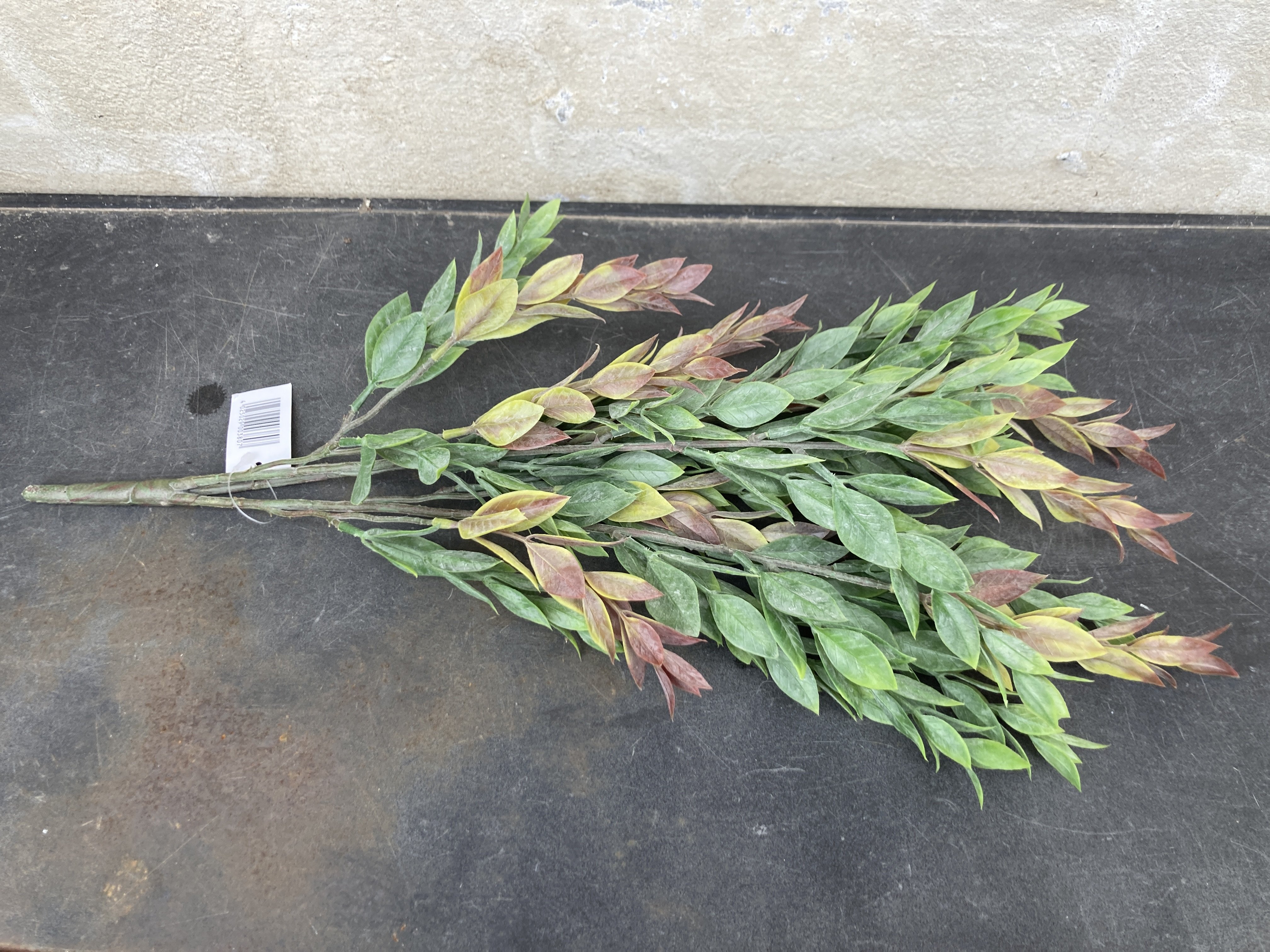 DEKO FLORALE, Kunstigt teblade gren, 45 cm