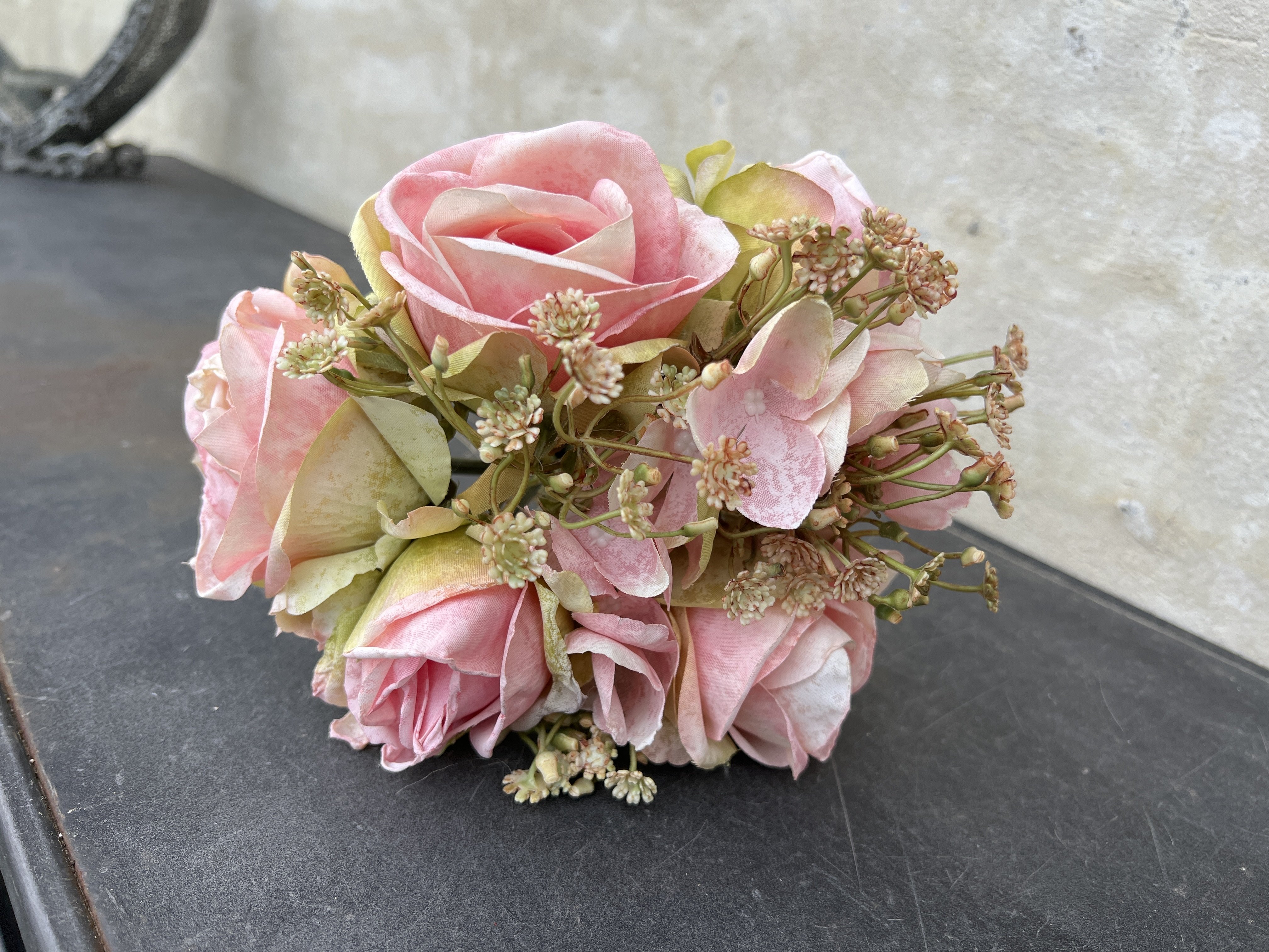DEKO FLORALE, Kunstig buket med roser, lyserd