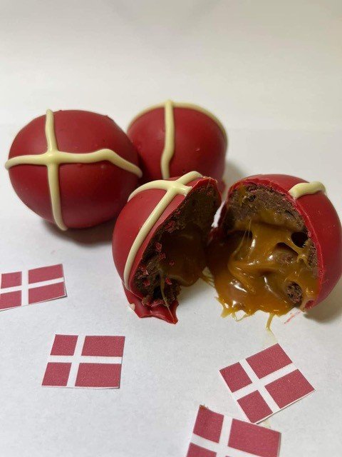 Tr�fleriet i Thy, Tr�ffel med flag